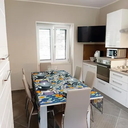 Merus Bed and Breakfast