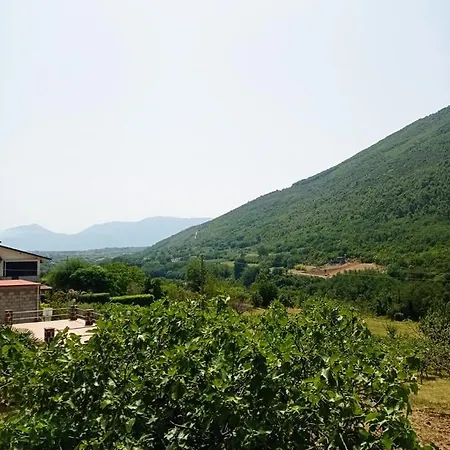 Merus Bed & Breakfast 3*