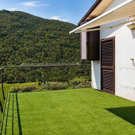 Merus Bed & Breakfast 3*